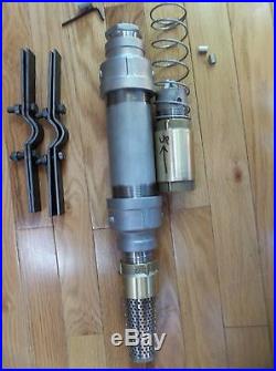 DEEP WELL PUMP Positive displacement water pumping piston/cylinder kit